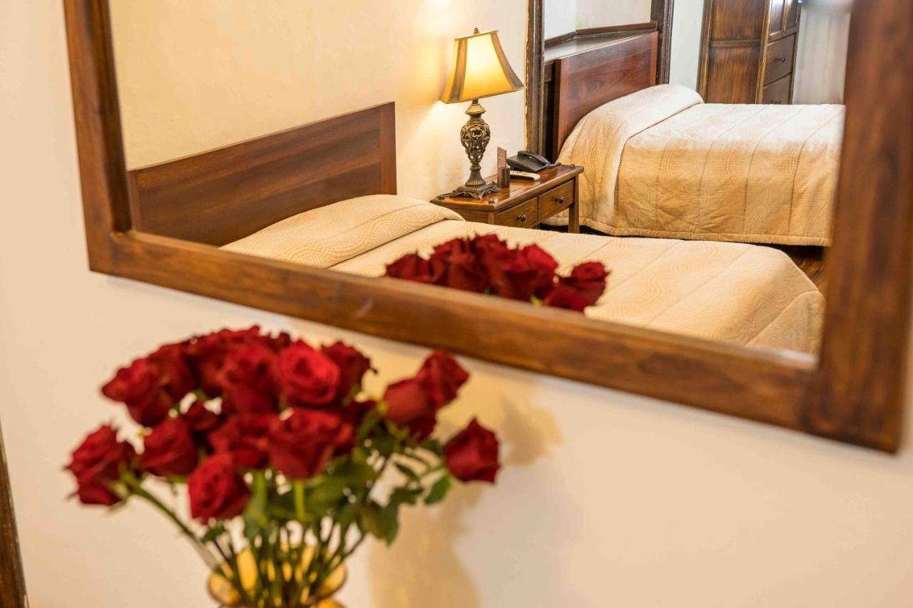 Hotel Inca Real Куенка Екстериор снимка